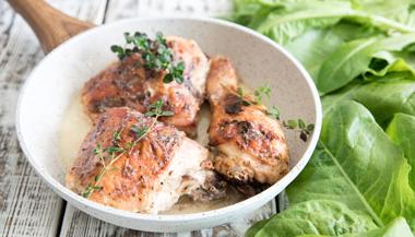 Grilled chicken seasoned with thyme